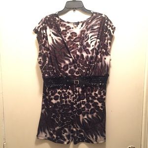 Animal print sleeveless top